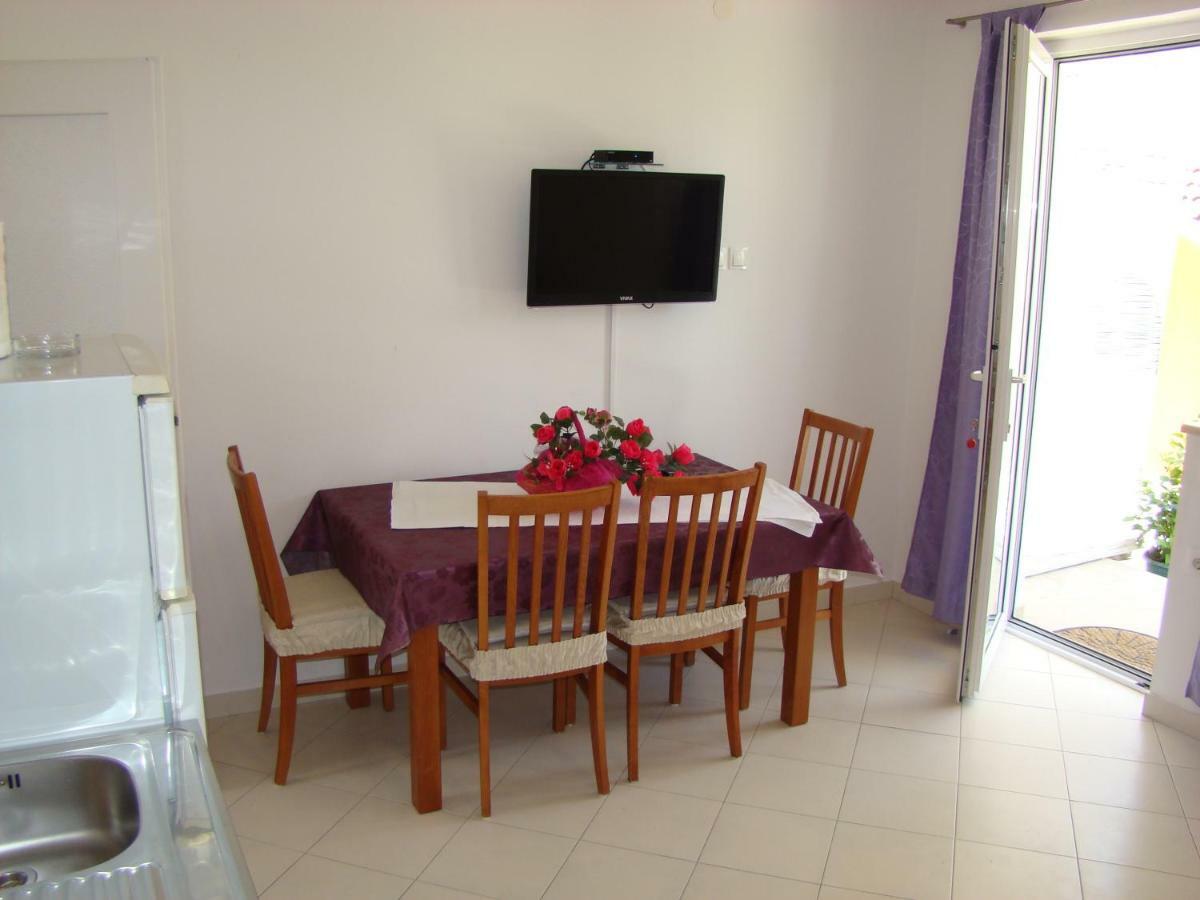 Apartments Ada Tučepi المظهر الخارجي الصورة